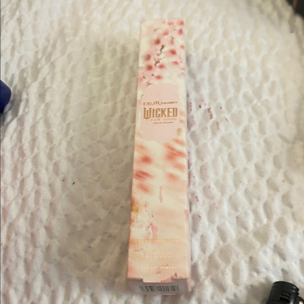 NEW✅REM BEAUTY Blush Brush